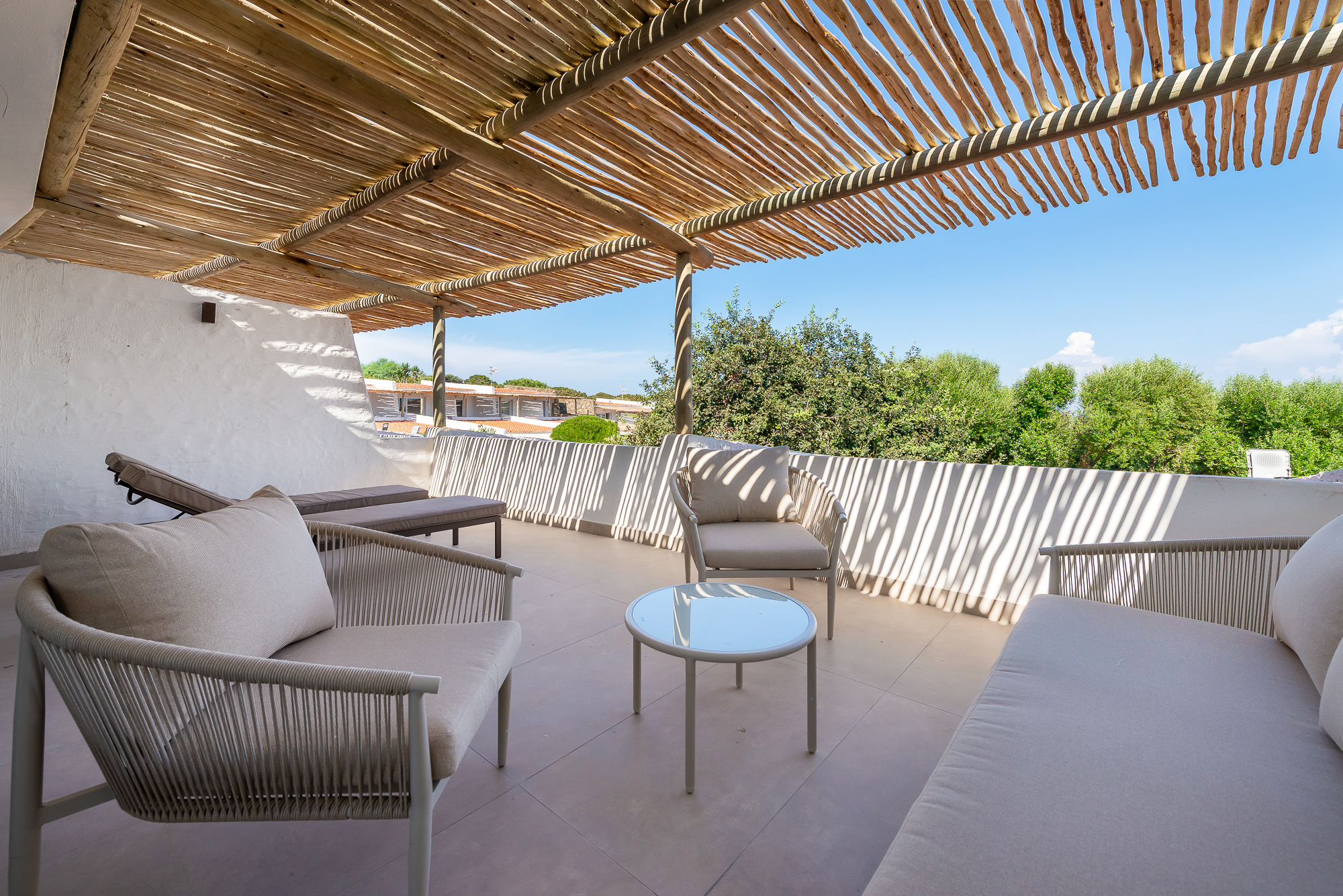 Terrazza vista mare al Cala Lupo Resort